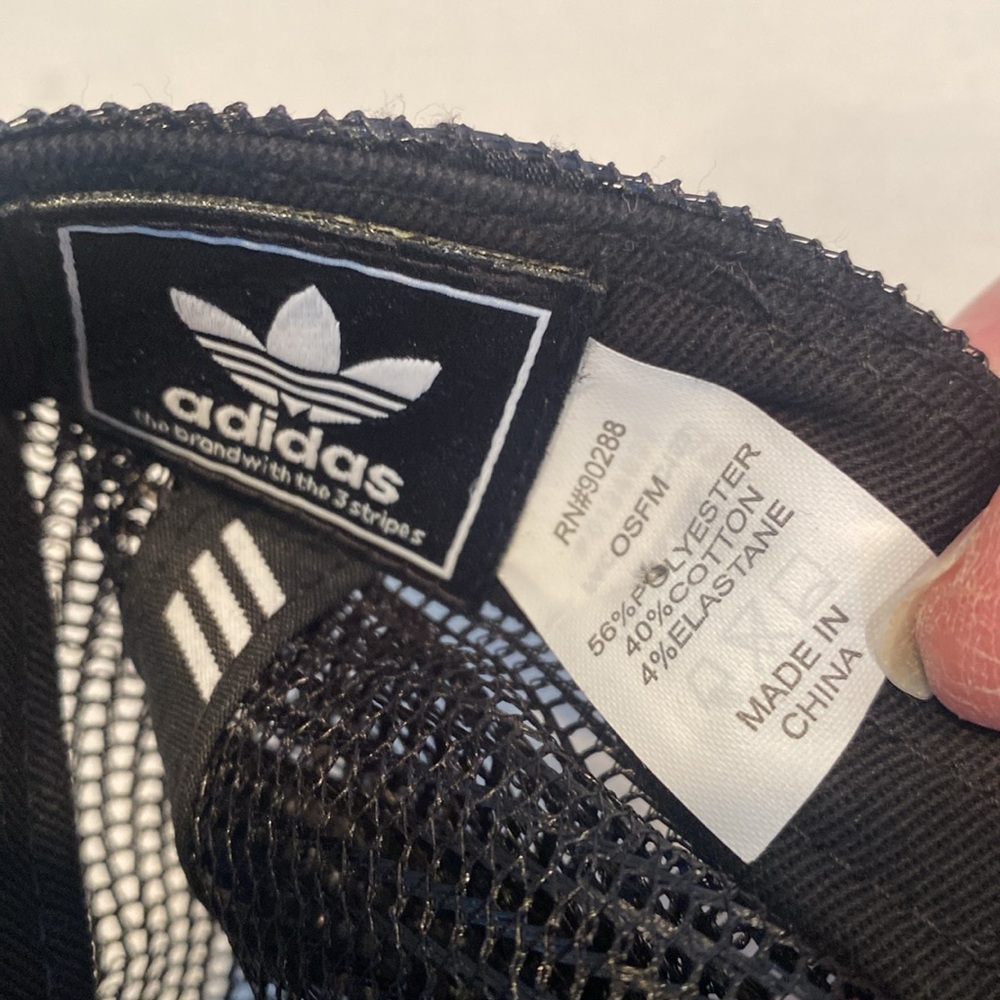 NWOT Adidas Black Trucker Cap - Picture 5 of 5